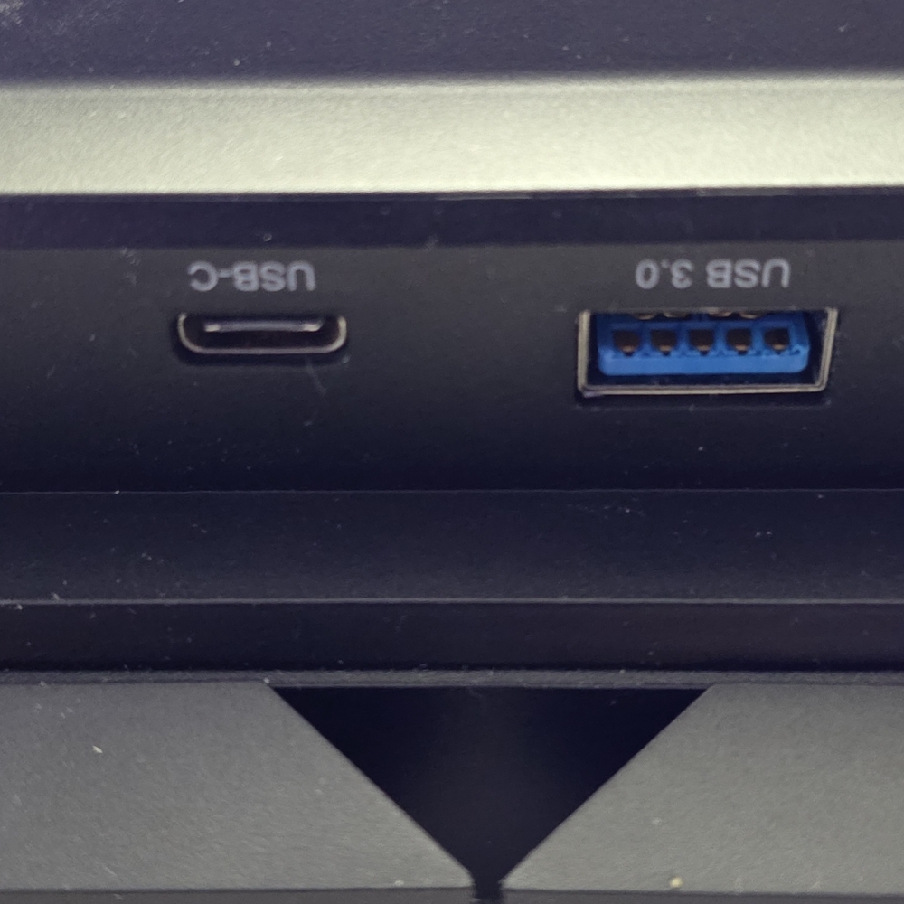 TP-Link Black Wi-Fi Router - Picture 7 of 9